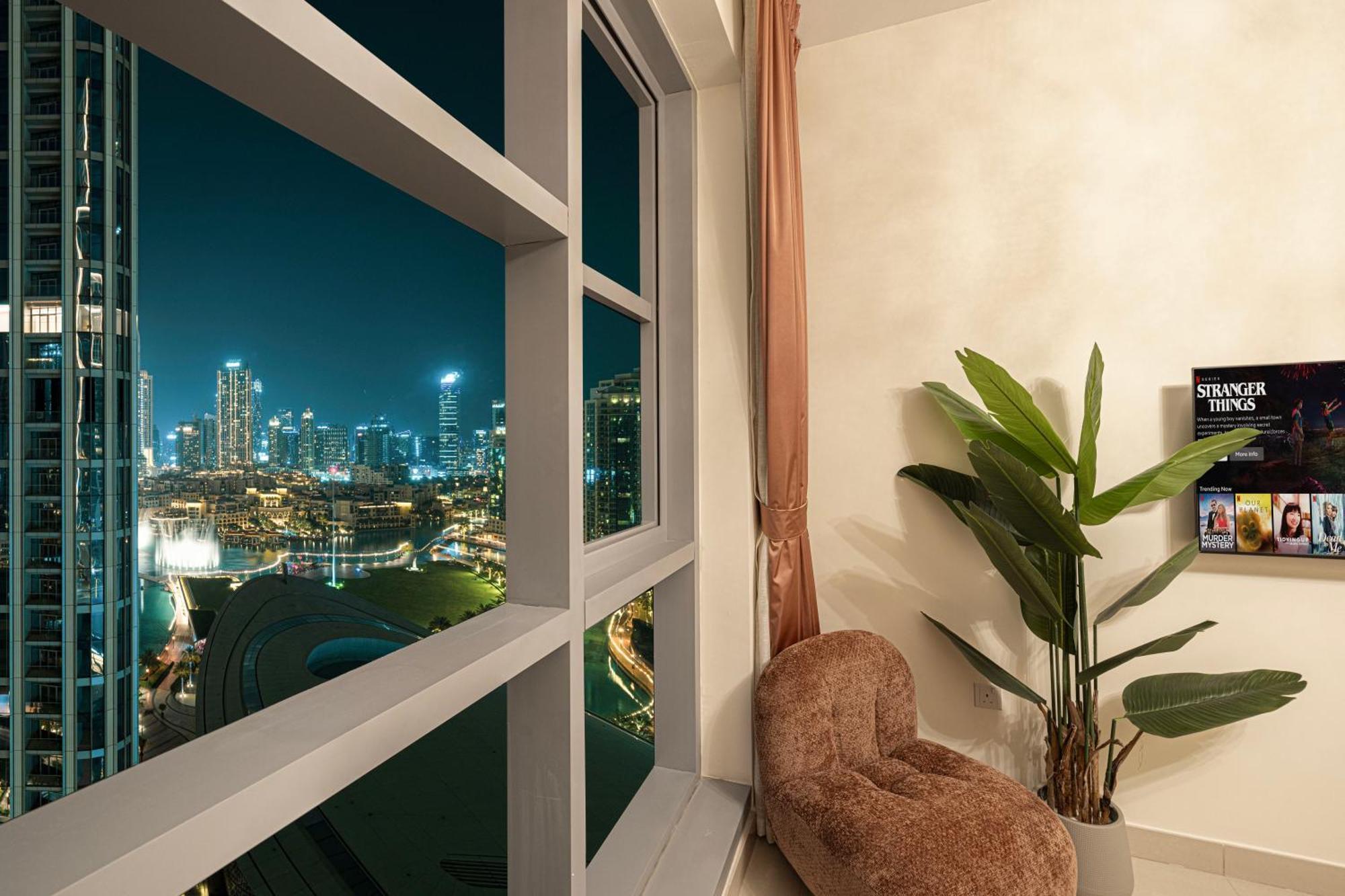 Splendid 2br Burj Khalifa & Fountain View Apartment *